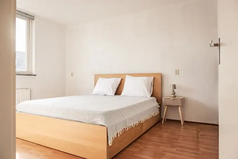 Alexander Polaplein 11